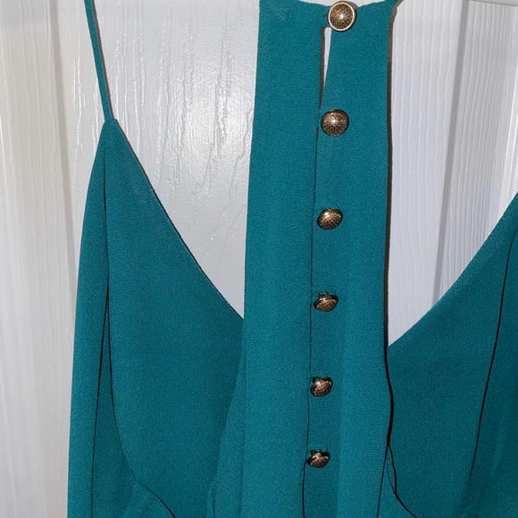 Turquoise flowy tank top - Picture 3 of 3